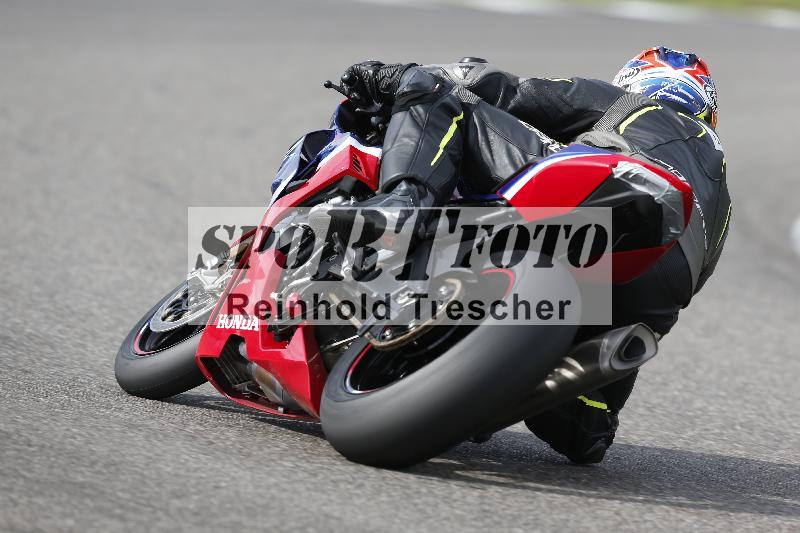 /53 16.09.2025 Track Day Domi Aegerter ADR/Gruppe rot/78